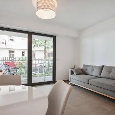 Brand New Splendid 1bed Apt Next To Beach Lägenhet